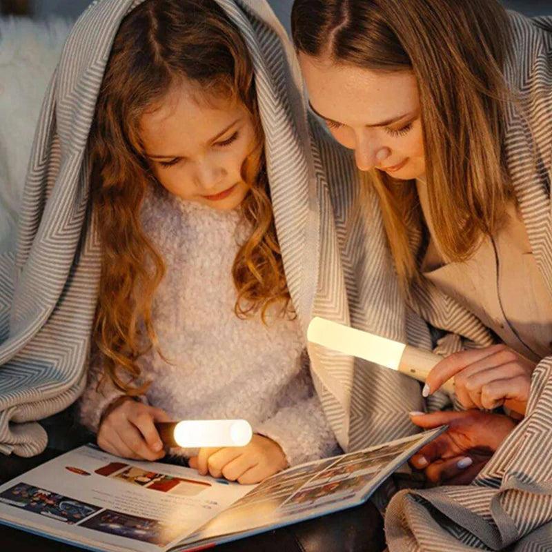 Luminária LED com Sensor de Movimento Carpetino